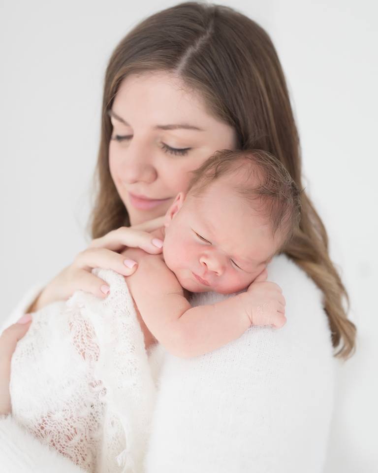 Tracy Gabbard, Newborn Photography, Precious times mom and newborn baby