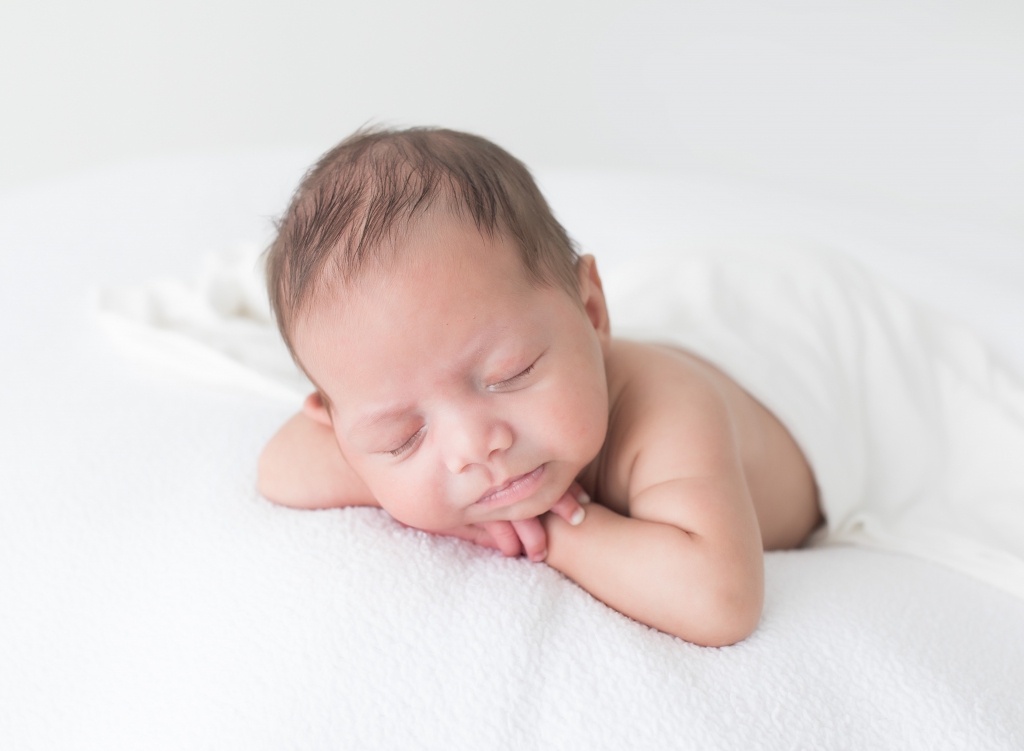 Early Newborn Photography by TGP