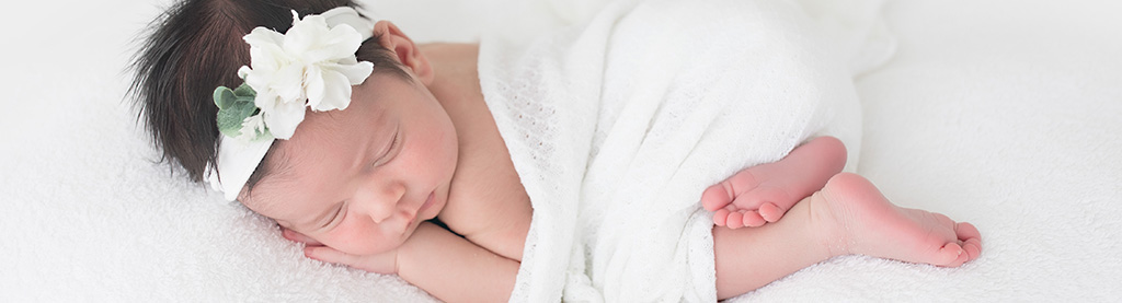 Early Newborn Photography by TGP
